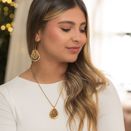 ARETES MONARCA DORADOS